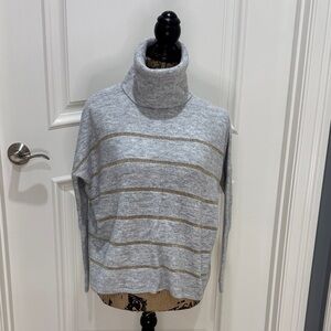 Cupcakes & Cashmere Light Gray Knit Sweater